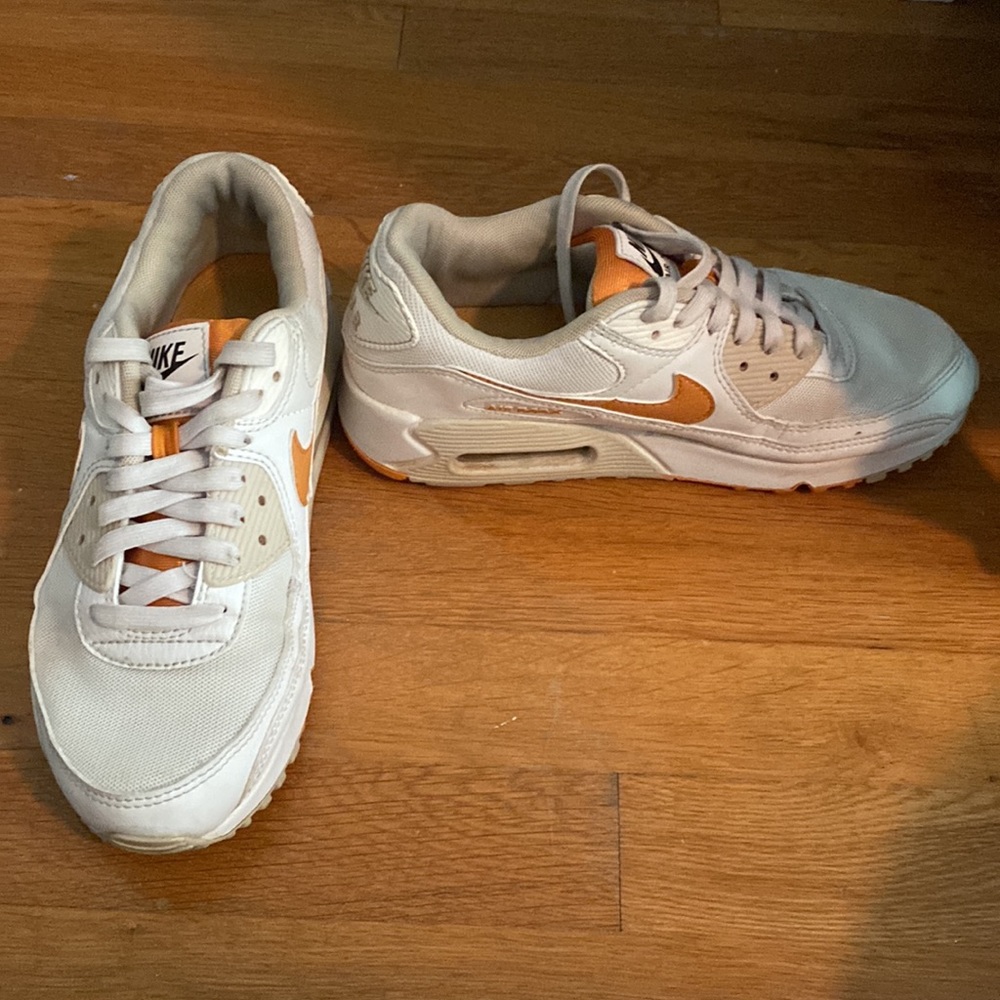 Nike Air Max - Picture 2 of 3
